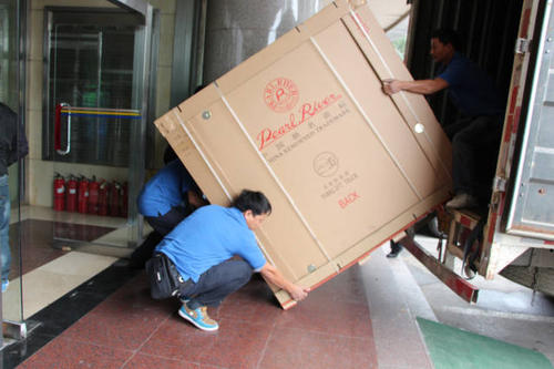 白山钢琴贵重工艺品无忧运